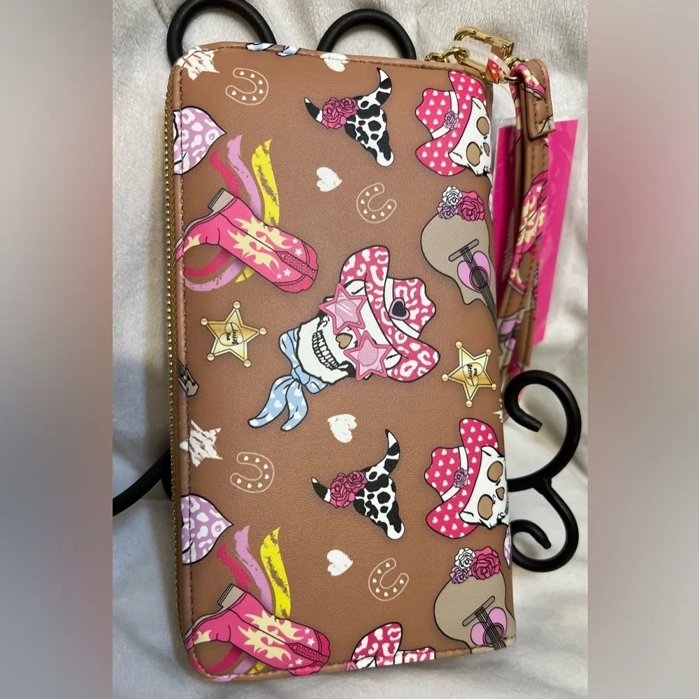 🩷☠️ BETSEY JOHNSON Western Cowboy Skull Print Zip Around Wristlet/Wallet🩷☠️NWT